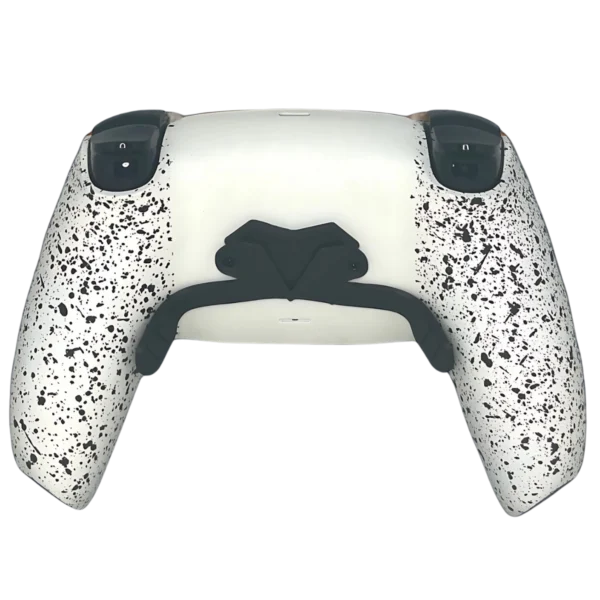 Retro del controller PS5 Tiger: bianco con effetto schizzi neri e palette posteriori