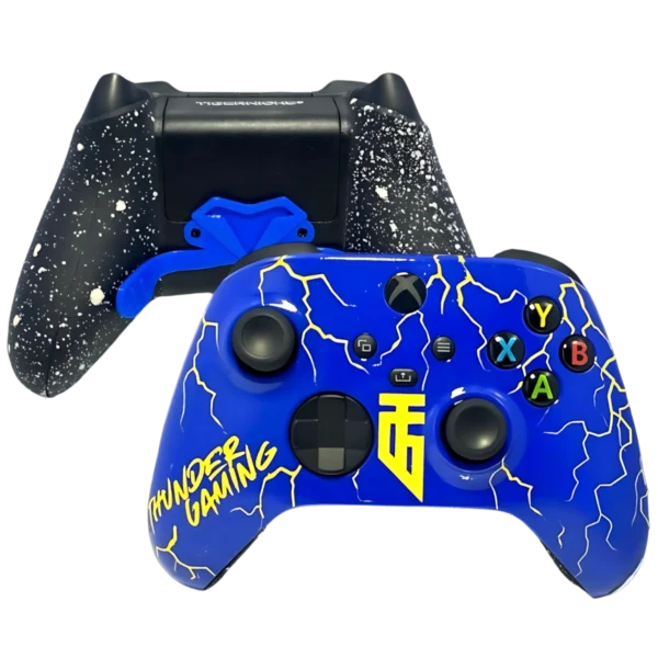 Mando Xbox THUNDER GAMING de Tigernicks: frontal azul con rayos amarillos y trasera negra con paletas azules