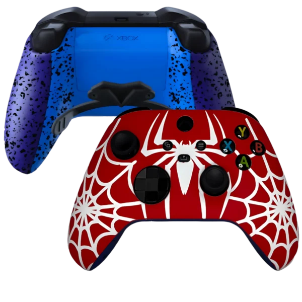 Controller Xbox Spider-Man di Tigernicks: fronte rosso con ragno e ragnatele bianche e retro blu con palette