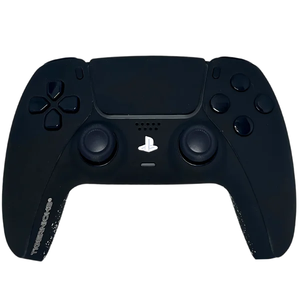 Frontal del mando PS5 Furia Nocturna: todo en negro mate con botones negros