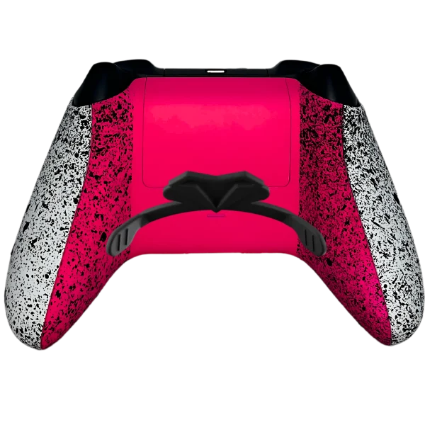 Retro del controller Xbox Pink White: fucsia e bianco con effetto schizzi neri e palette posteriori